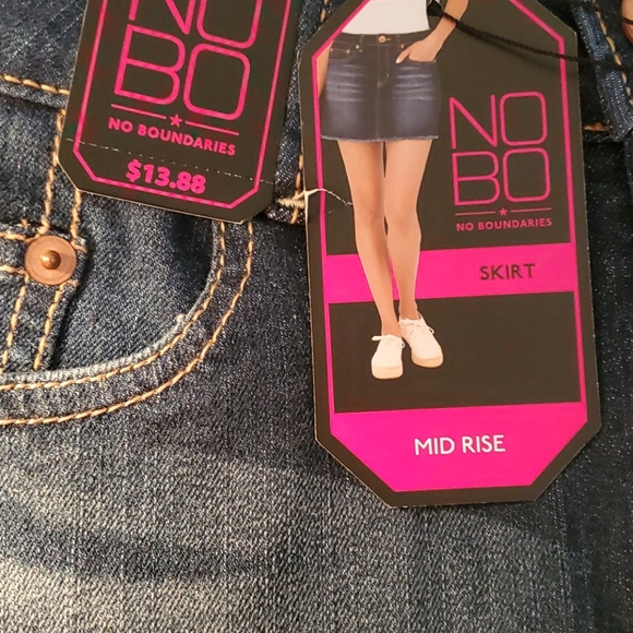 No Boundaries Junior's Jean Skirt NWT - Picture 3 of 6